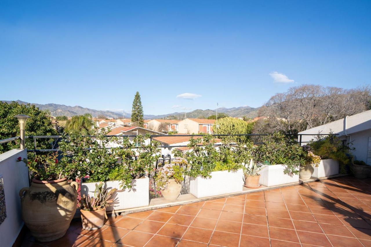 Casa Vacanza Giugiò Giardini Naxos Esterno foto
